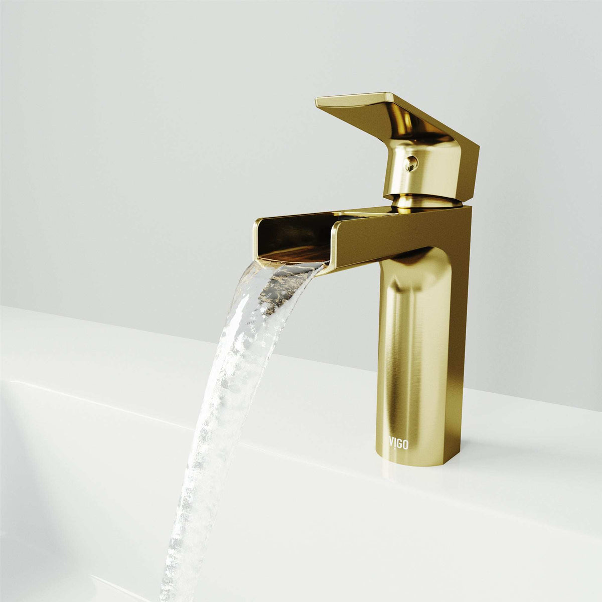 Kitchen Sink Faucet with Touchless Sensor Control – Pull-Down Spray Head