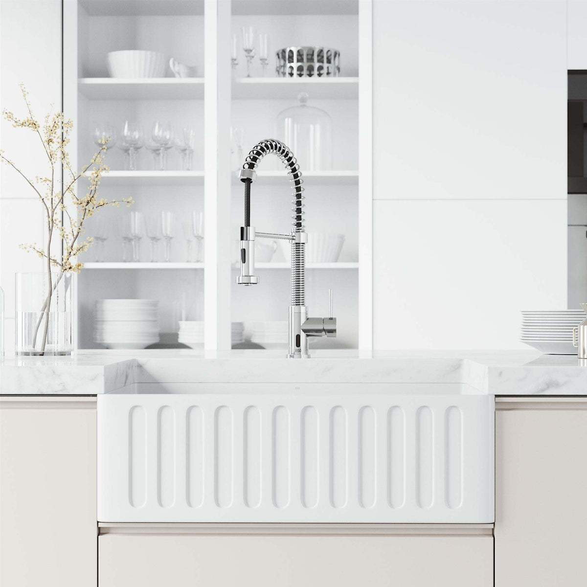 Edison Touchless Pull-Down Kitchen Faucet