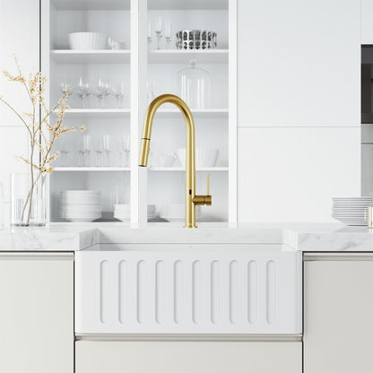 Touchless Pull-Down Kitchen Faucet – Smart Motion Sensor Water Control