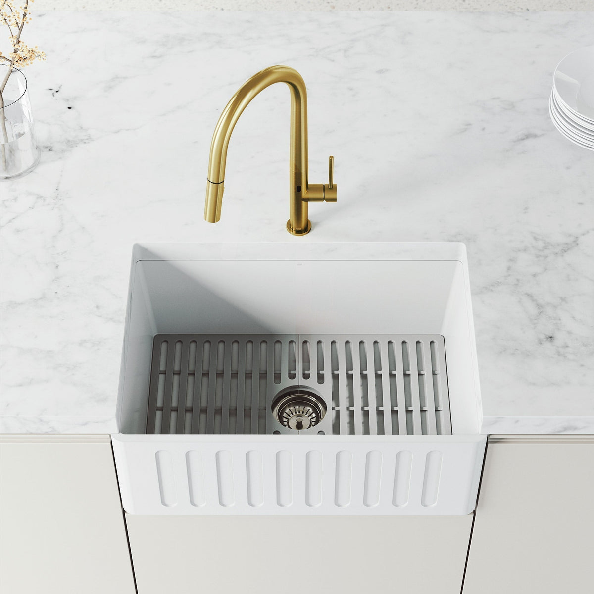 Touchless Pull-Down Kitchen Faucet – Smart Motion Sensor Water Control